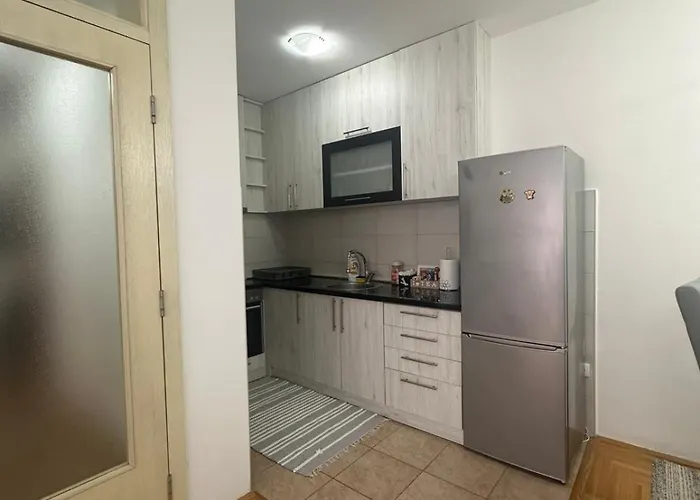 Istocno Sarajevo-hilandarska, Stan Na Dan Sv Appartement Donje Mladice
