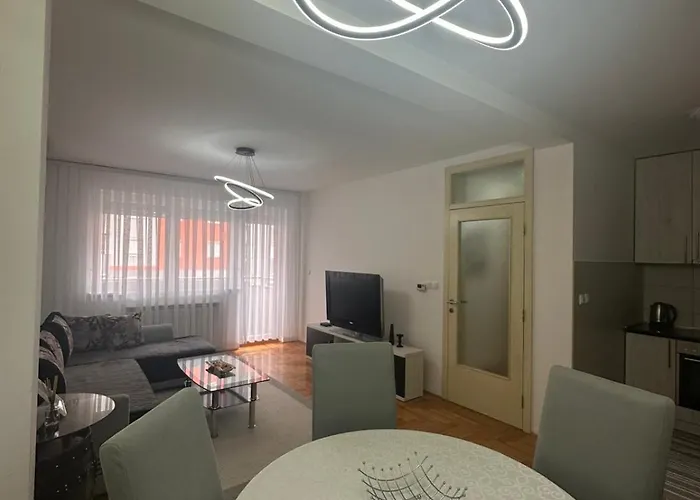 Istocno Sarajevo-hilandarska, Stan Na Dan Sv * Donje Mladice